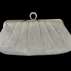 Jessica McClintock Silver Sparkle Chain Ring Clutch Bag